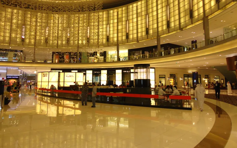 The Dubai Mall interior, Fashion Avenue atrium